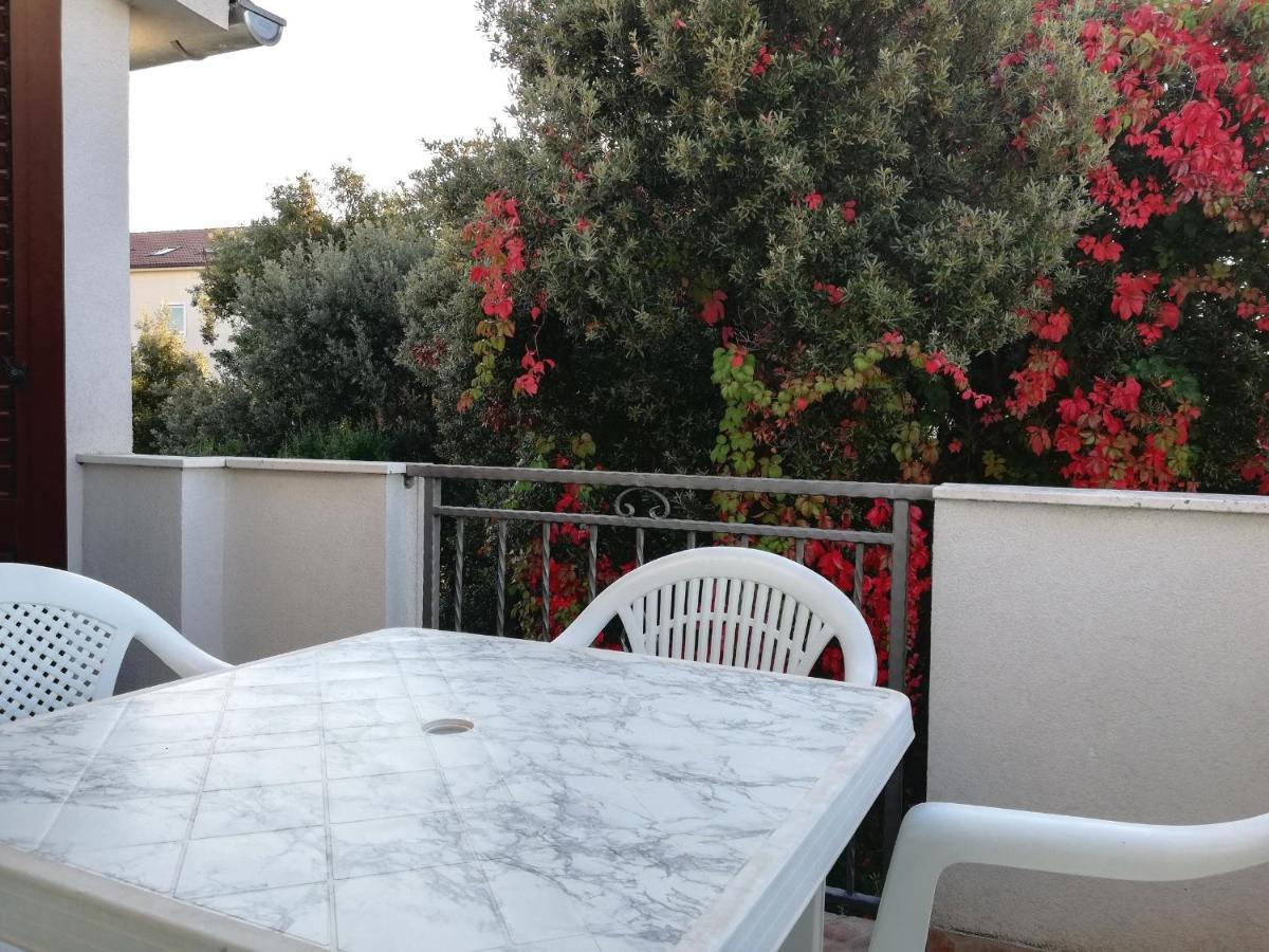 Apartments Roko Lalin Pakoštane 外观 照片