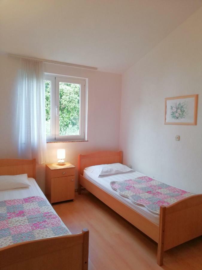 Apartments Roko Lalin Pakoštane 外观 照片
