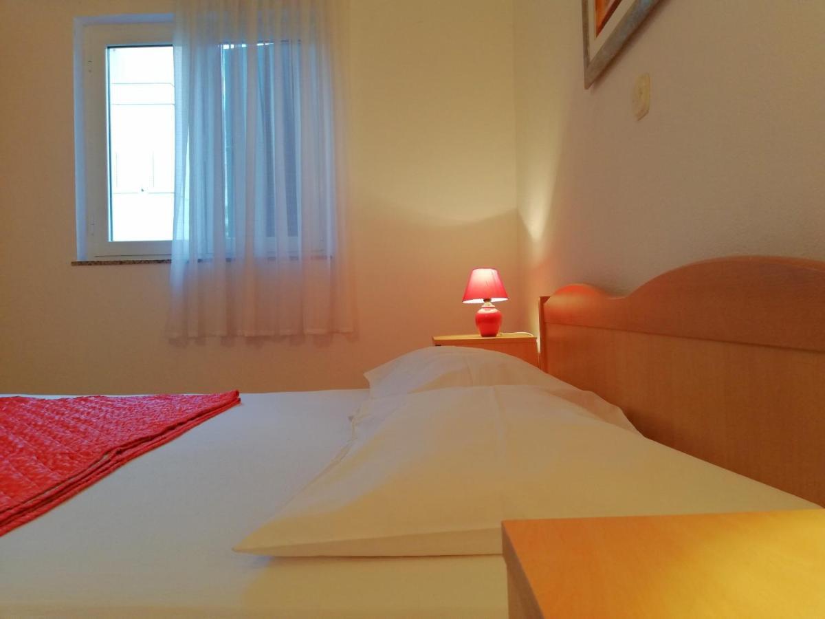 Apartments Roko Lalin Pakoštane 外观 照片