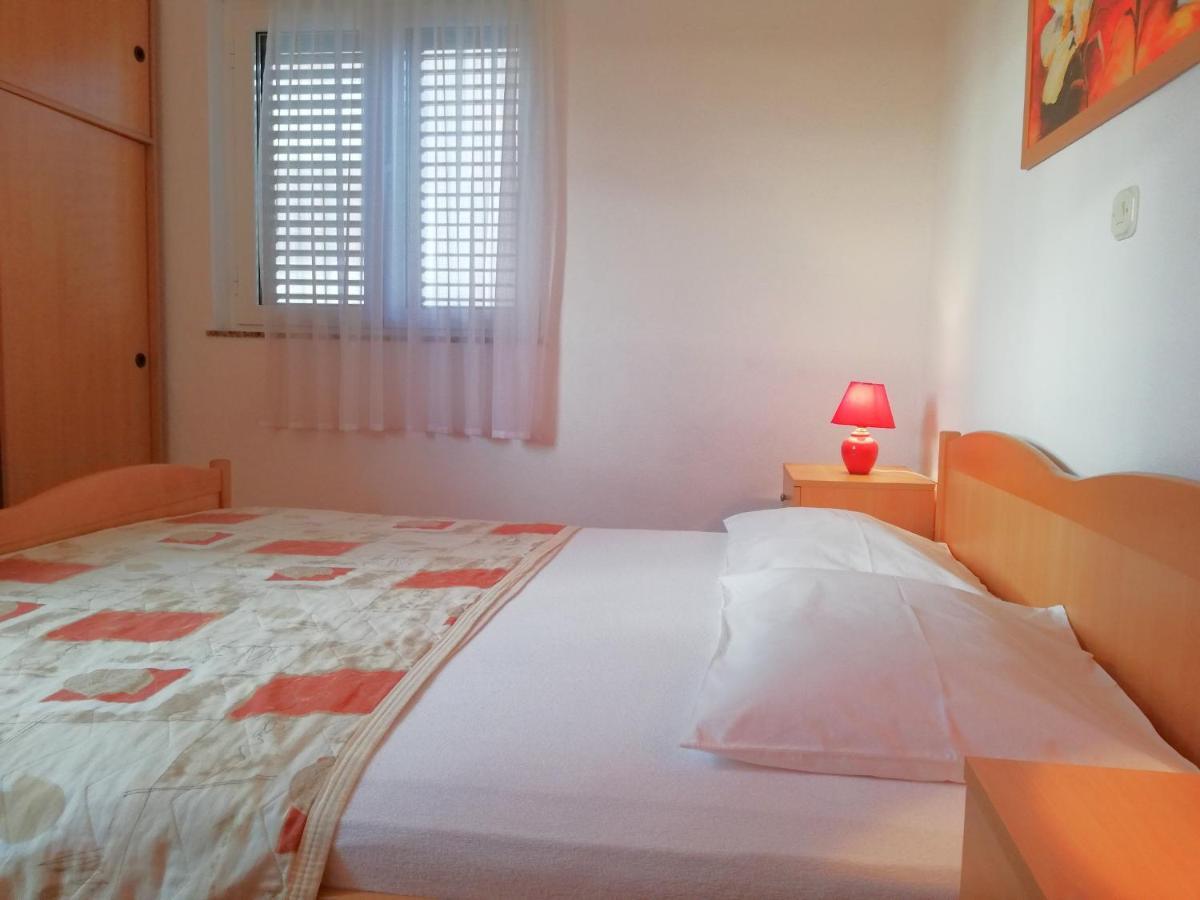Apartments Roko Lalin Pakoštane 外观 照片